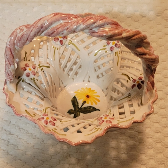 Porcelain  weave basket d - Picture 1 of 4
